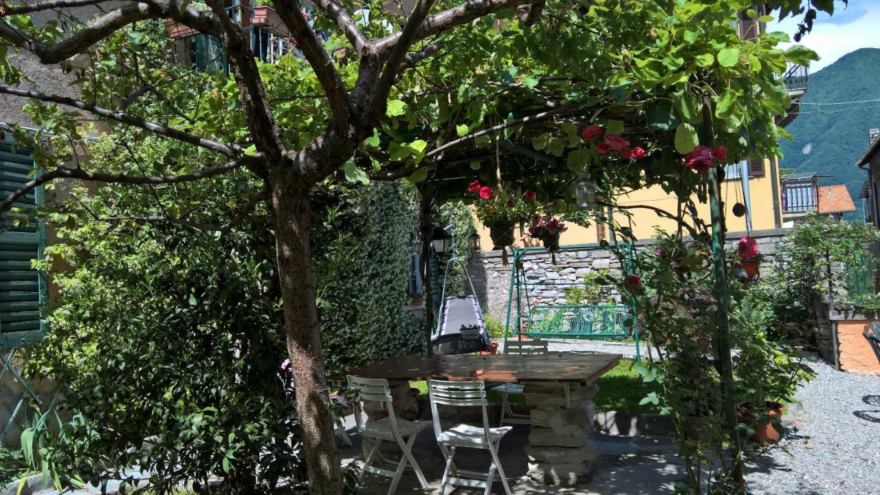 Carate Urio B&B "A Casa Di Camilla" المظهر الخارجي الصورة